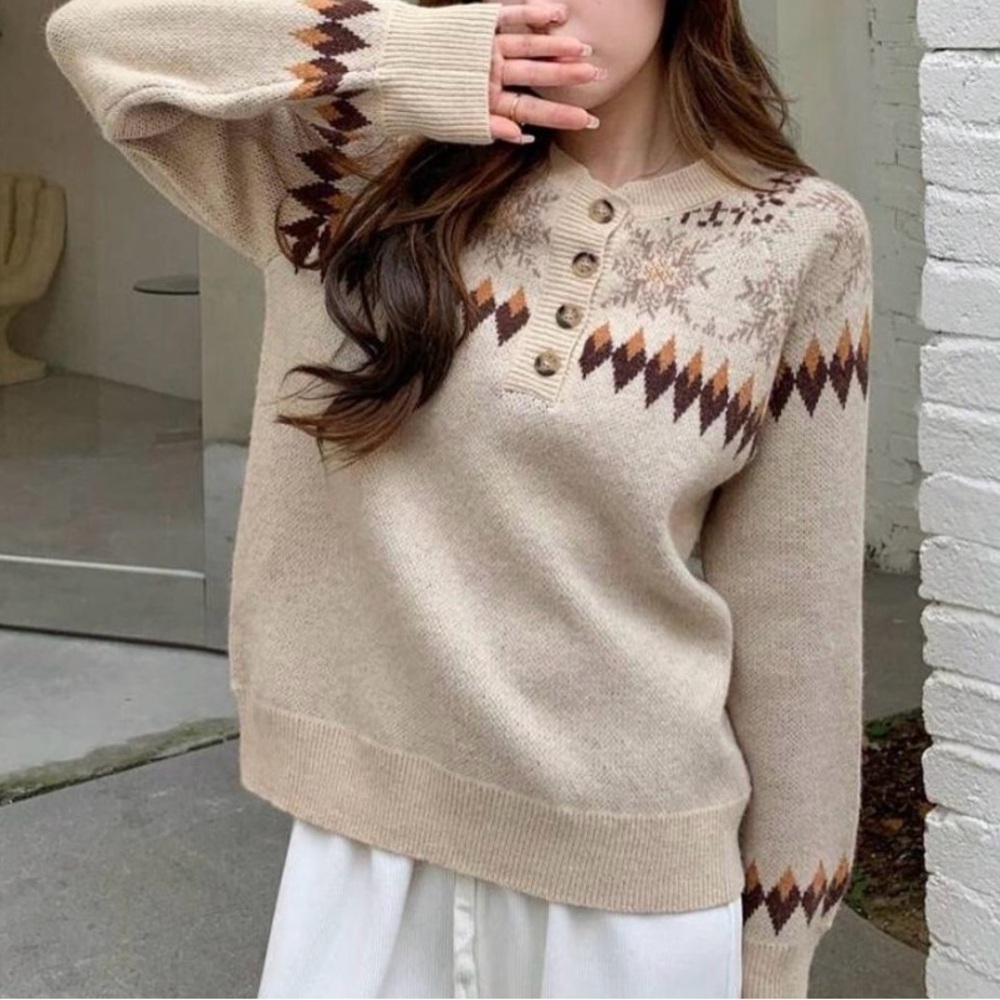 Women's Beige Patterned Sweater